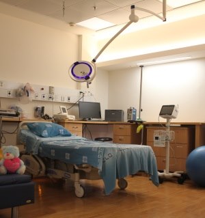 תמונה מעבודת בית חולים הדסה עין כרם - חדרי לידה-1