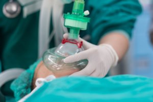 טיפולי שיניים תחת הרדמה מלאה-תמונה