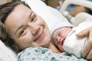 מההופעה בקיסריה לחדר הלידה-תמונה