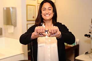 ירדן ג'רבי מציגה: איפון למשקפיים