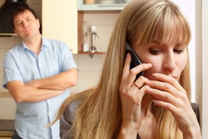 בגידות (אילוסטרציה)