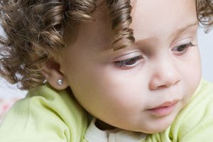 מניעת עקיצות יתושים (אילוסטרציה)