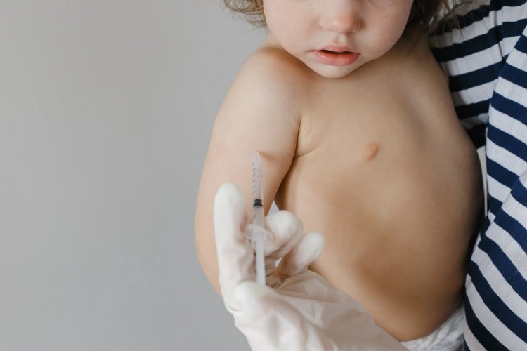 חיסון תינוקות. צילום: שאטרסטוק