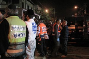 שריפה ברחובות (צילום: מד'א)