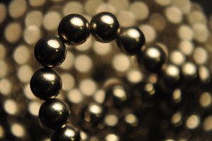 שרשרת מגנטים הוצאה ממעי פעוט