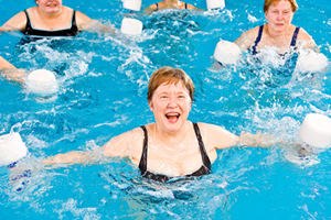 התעמלות אירובית במים-תמונה