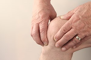 ישנים מעט? בסיכון לאוסטיאופורוזיס-תמונה