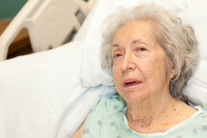 ניצולי שואה: החובה לפעול למענם-תמונה