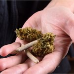 קנאביס בגיל התבגרות: סיכון לסכיזופרניה