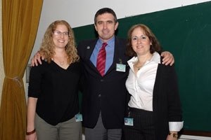 בתמונה: פרופ' איריס ברשק-נקאר, מנהלת המכון לפתולוגיה; ד'ר אמיר און, מנהל היחידה לאונקולוגית ריאות; ד'ר יהודית כהן, מנהלת מדעית, בנקי רקמות (יח'צ)