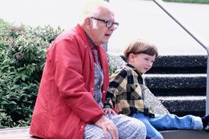 סבא, אתה בא לגינה? (צילום: אילוסטרציה)