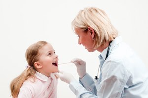 שקדים מוגדלים: הקלה  מהירה-תמונה