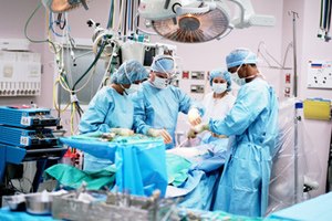 ניתוח נדיר לסגירת מום במוח-תמונה