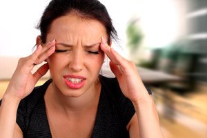 פטיש בראש: התמודדות עם מיגרנה-תמונה