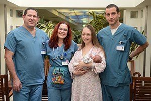 נותחה במוחה בזמן לידה בקיסרי-תמונה