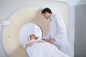 MRI עם דפיברילטור ה-Iperia-תמונה