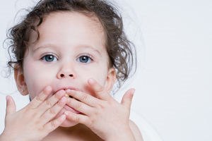 שושנת יריחו: גם זבובים עוקצים-תמונה