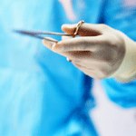 אזמל? לא בגב שלי-תמונה