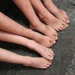 נעולים בנעליים-תמונה