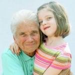 סבים, נכדים וההורים שביניהם-תמונה