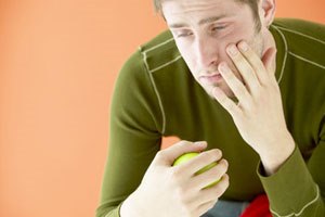 כיצד כדאי לטפל בהפרעות אכילה?-תמונה