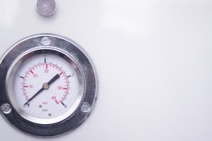 אזהרה: טיפול אלטרנטיבי בתא לחץ