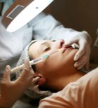 קמטים במחשוף - תמונת אווירה