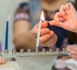 חנוכה: איך נשמור על הילדים מפני כוויות?-תמונה