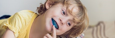 יישור שיניים מתנדנדות - תמונת המחשה