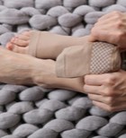 יש לכם נפיחות וורידים בולטים ברגליים? אתם זקוקים כנראה לשיקום ולתמיכה במחלת ורידים וכלי דם -תמונה