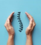 איך מטפלים בעקמת מולדת? -תמונה