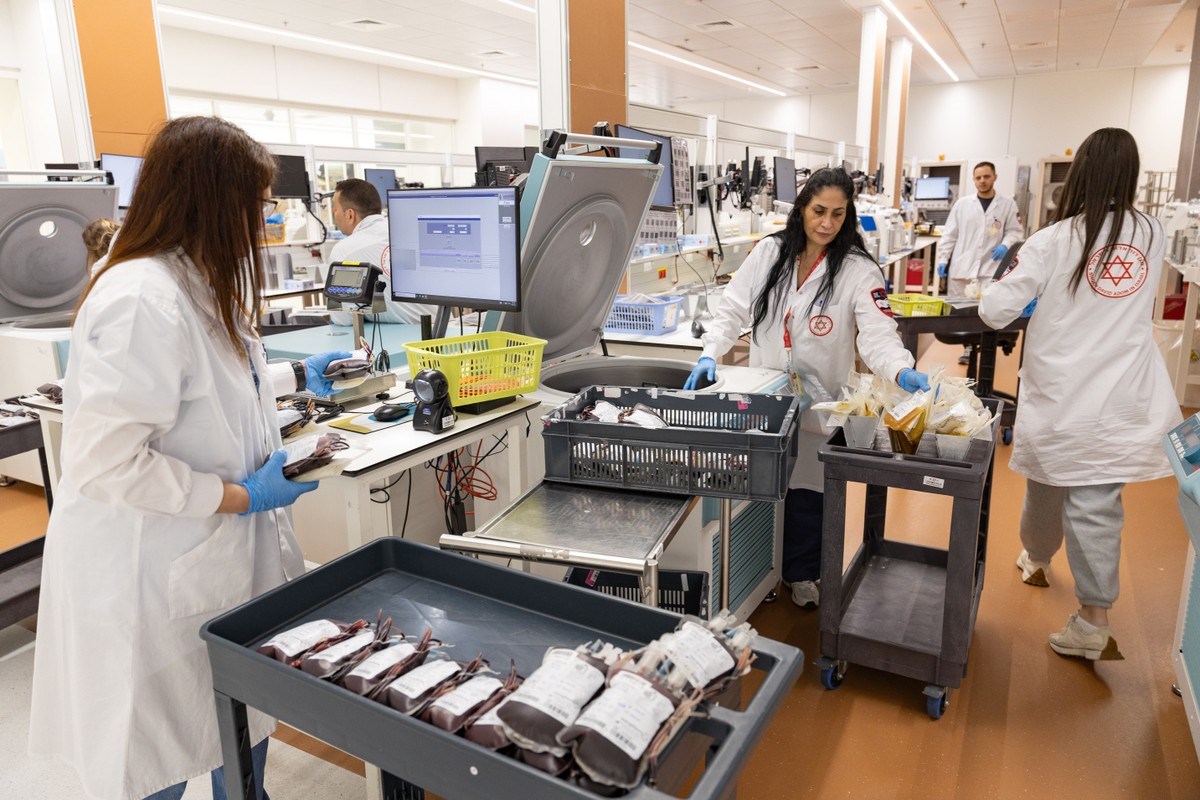 בנק הדם של מד"א. צילום: דוברות מד"א