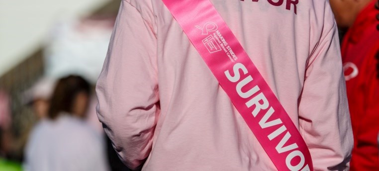 בתמונה הראשי, שורדת סרטן שד בארה"ב. צילום: שאטרסטוק