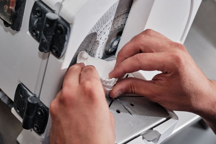 טכנאי שיניים