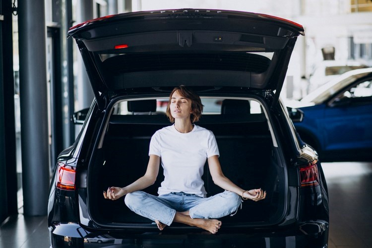 יוגה וחרדת נהיגה