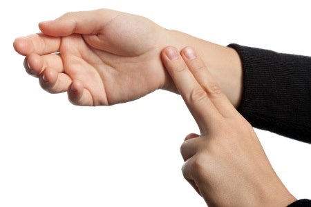 מי שסובל מהבעיה חש שהדופק שלו בלתי תקין. צילום: thinkstock