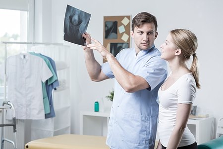 מתי שוקלים החלפת מפרקים? אילוסטרציה: שאטרסטוק