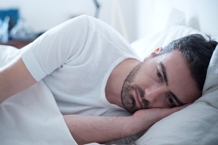 חסר בטסטוסטרון עלול להוביל להפרעות שינה. צילום: שאטרסטוק