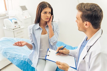 האם הרופא סבלני וקשוב? לסמוך על הלב (אילוסטרציה shutterstock)