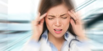 כאבי ראש או סינוסיטיס. אילוסטרציה: שאטרסטוק