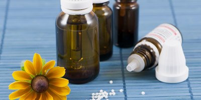 תמציות צמחי מרפא לאישה ולגבר (אילוסטרציה chutterstock)