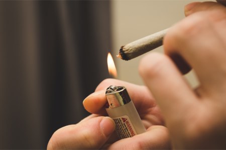 שימוש במריחואנה זוהה כגורם מנבא בלתי-תלוי לתסמונת תקצובו. צילום: שאטרסטוק
