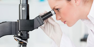 בדיקות משוכללות לאיתור סרטן צוואר הרחם (אילוסטרציה shutterstock)