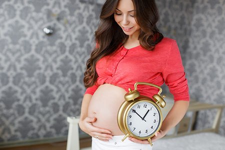 להגיע "מוכנה" ללידה (אילוסטרציה shutterstock)